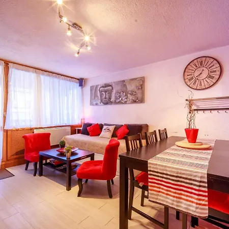 Apartamento Confort Et Praticite : 4 Pers. A St-lary Village, Proche Commerces Et Telepherique - Fr-1-296-455 *
